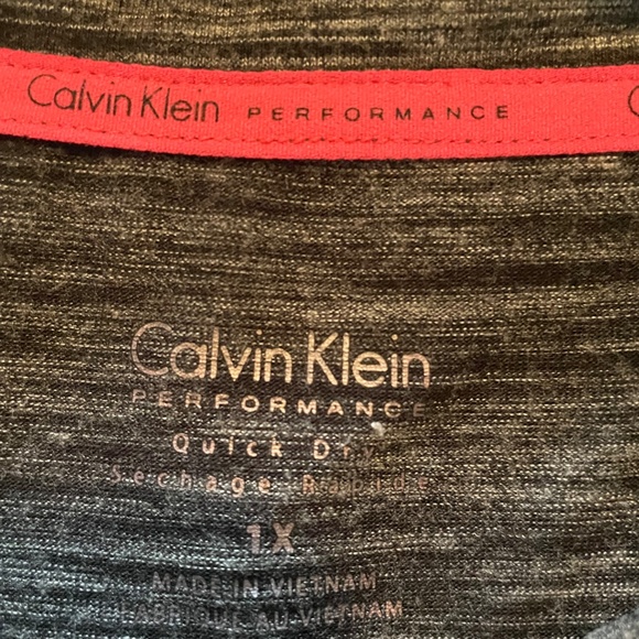 5 for $12. 1X Calvin Klein long sleeve tee layering top - Picture 2 of 3